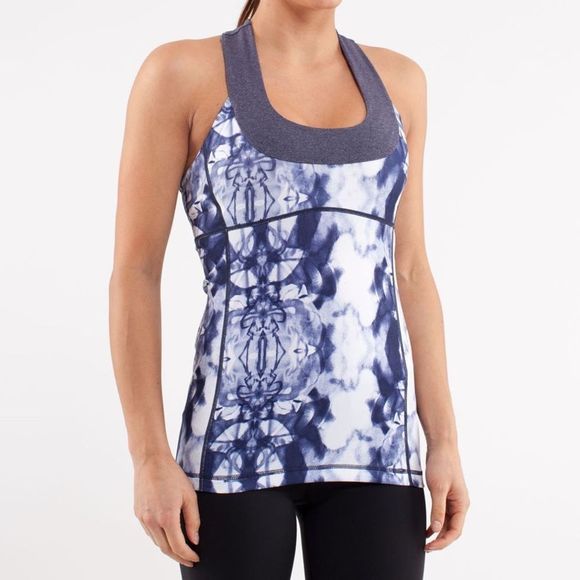 ✨🍋lululemon🍋 | Ink blot white deep indigo scoop neck tank - Picture 1 of 11